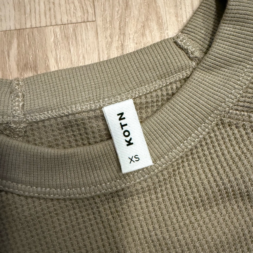 KOTN | Waffle-Knit Longsleeve in Taupe